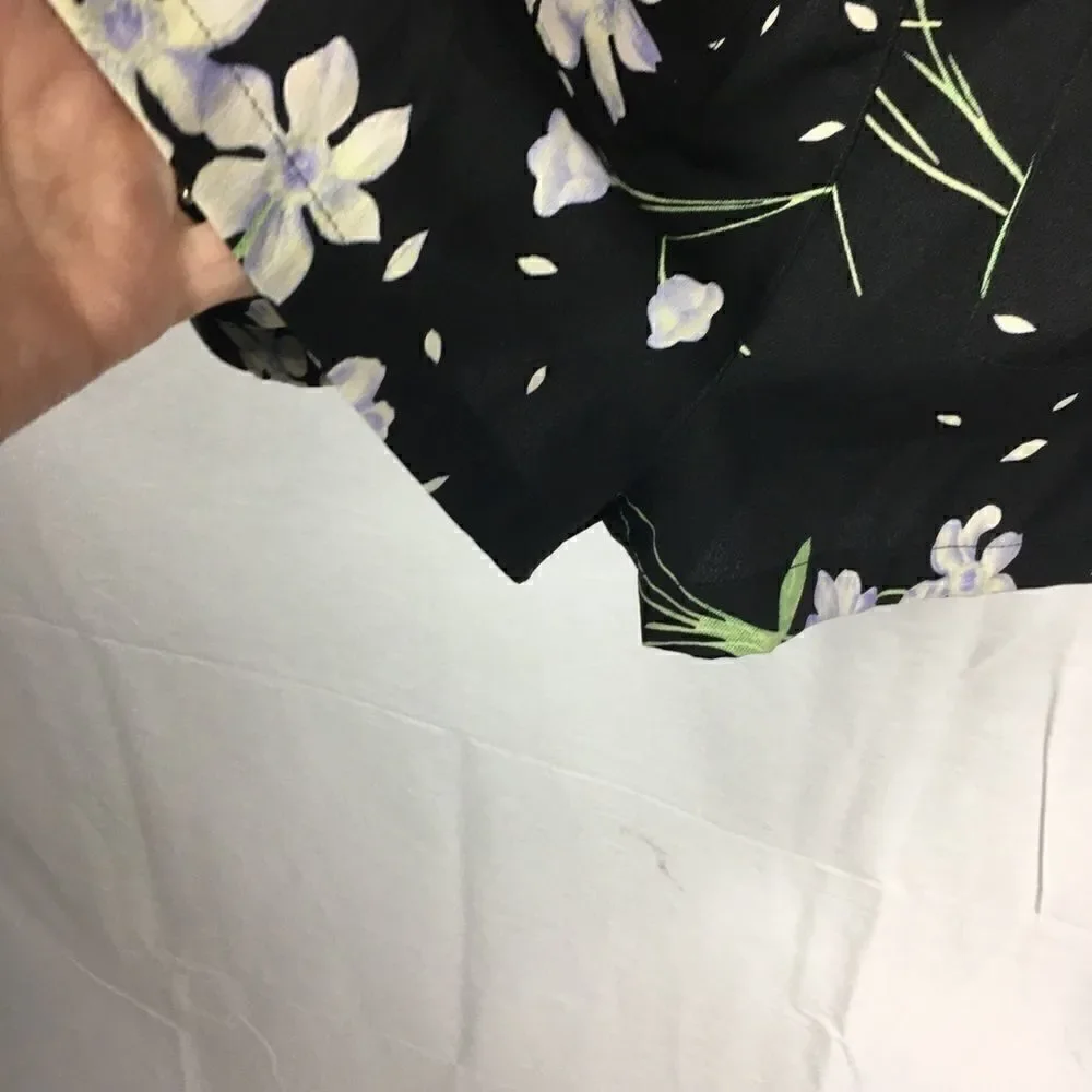 Top shop black white floral size 12 romper button closure on sleeves